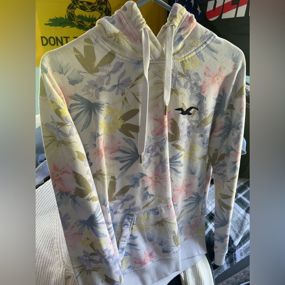 Hollister Hoodie